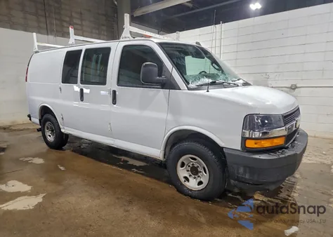 2021 Chevrolet Express G2500 from USA, damaged, VIN 1GCWGAFP2M1309906